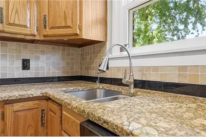 507 Thompson Run Rd, Ross Twp, PA 15237 - Photo 9