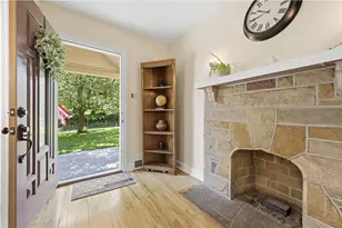 507 Thompson Run Rd, Ross Twp, PA 15237 - Photo 3