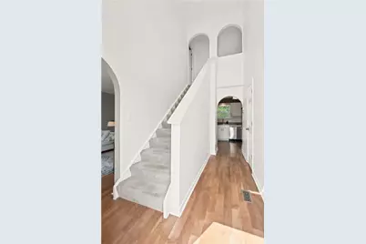 422 Skylark Dr, Moon/Crescent Twp, PA 15108 - Photo 3