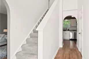 422 Skylark Dr, Moon/Crescent Twp, PA 15108 - Photo 3