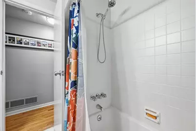 1407 Great Oak Drive, Scott Township, PA 15220 - Photo 17