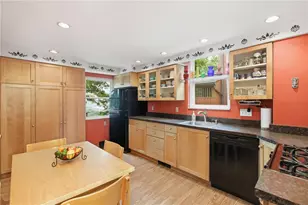 3203 Shady Ave Ext, Pittsburgh, PA 15217 - Photo 13