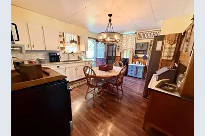 1035 E Main St, Rural Valley Boro, PA 16249 - Photo 9