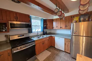 5020 Clifton Dr, Aliquippa, PA 15001 - Photo 9