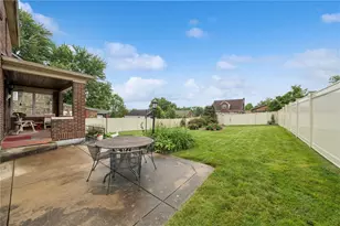 115 Locust St, Jeannette, PA 15644 - Photo 29