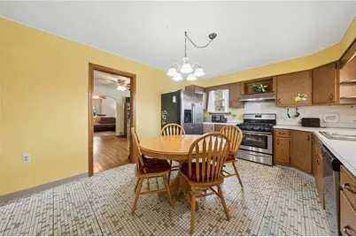 115 Locust St, Jeannette, PA 15644 - Photo 11