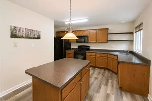 122 Broadstone Dr, Adams Township, PA 16046 - Photo 5
