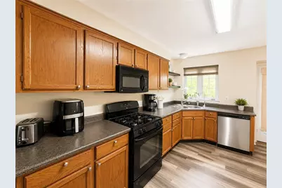 122 Broadstone Dr, Adams Township, PA 16046 - Photo 3