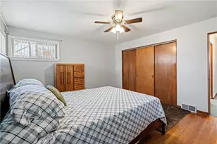 112 Wishart Dr, Brighton Township, PA 15009 - Photo 9