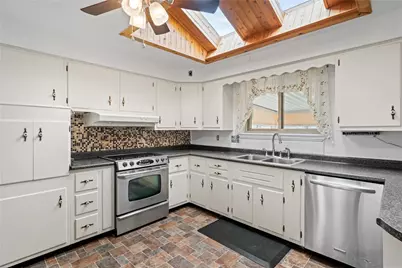 112 Wishart Dr, Brighton Township, PA 15009 - Photo 17