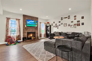 5774 Sabato Dr, North Huntingdon, PA 15642 - Photo 23