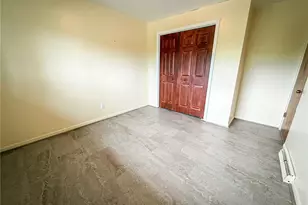 102 Lyn Dale Dr, Center Township, PA 16001 - Photo 15