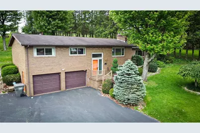 102 Lyn Dale Dr, Center Township, PA 16001 - Photo 1