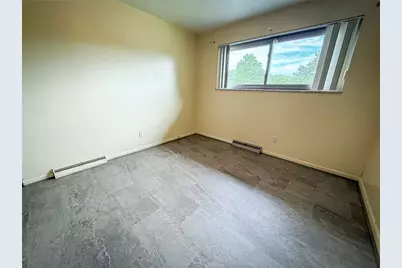 102 Lyn Dale Dr, Center Township, PA 16001 - Photo 17