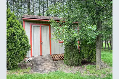 102 Lyn Dale Dr, Center Township, PA 16001 - Photo 33
