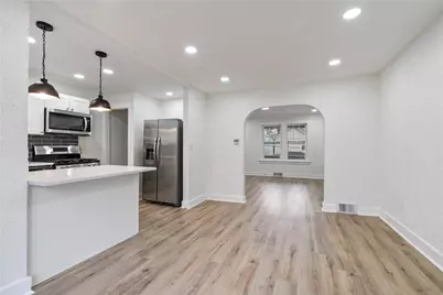 2217 Hawthorne Ave, Pittsburgh, PA 15218 - Photo 7