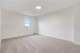 2217 Hawthorne Ave, Pittsburgh, PA 15218 - Photo 15