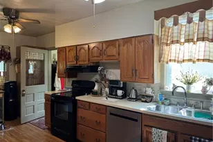 149 S Franklin St, Prospect Boro, PA 16052 - Photo 5