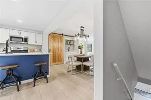 907 Camelot Dr, Pittsburgh, PA 15237 - Photo 9