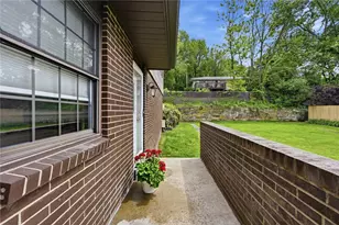 907 Camelot Dr, Pittsburgh, PA 15237 - Photo 33