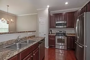 352 Maple Ridge Dr, Canonsburg, PA 15317 - Photo 5