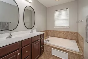 352 Maple Ridge Dr, Canonsburg, PA 15317 - Photo 17