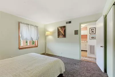126 Jamestown Ct #C, Scott Township, PA 15216 - Photo 19
