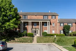 126 Jamestown Ct, Scott Township, PA 15216 - Photo 1