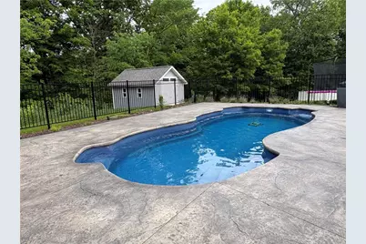 144 Dinwiddie Dr, Pittsburgh, PA 15239 - Photo 37
