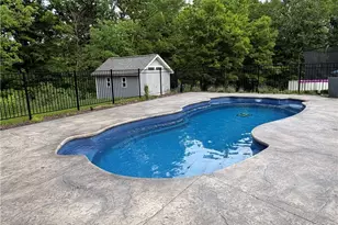 144 Dinwiddie Dr, Pittsburgh, PA 15239 - Photo 37