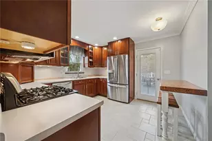 144 Dinwiddie Dr, Pittsburgh, PA 15239 - Photo 5