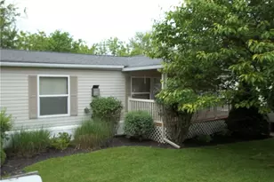 130 Marylynn Ln, Adams Township, PA 16059 - Photo 3