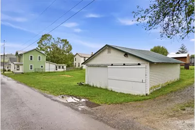 3995 Maple St, Hawthorne, PA 16230 - Photo 23