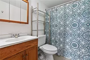 1987 Centurion Dr, Pittsburgh, PA 15221 - Photo 15