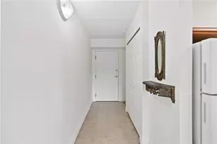 1987 Centurion Dr, Pittsburgh, PA 15221 - Photo 3