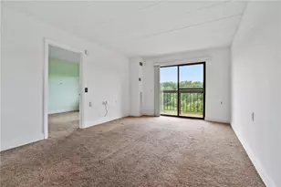 1987 Centurion Dr, Pittsburgh, PA 15221 - Photo 11
