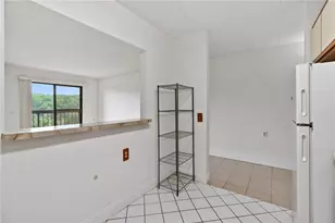 1987 Centurion Dr, Pittsburgh, PA 15221 - Photo 7