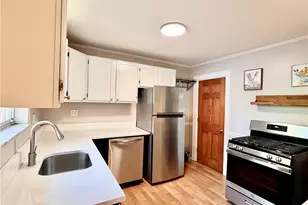 3735 Hiawatha St, Pittsburgh, PA 15212 - Photo 7