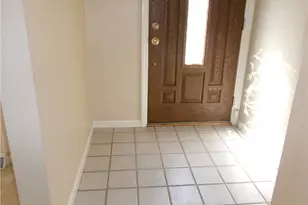 2663 Hunters Point Dr, Pittsburgh, PA 15090 - Photo 5