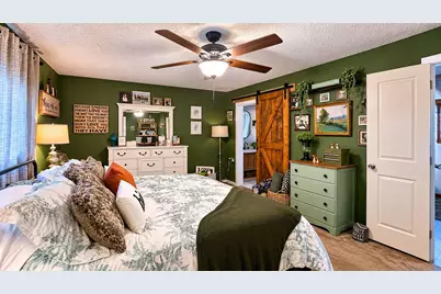 413 Center Street, Hyde Park, PA 15641 - Photo 13