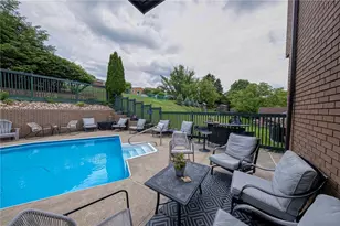 4993 Dolores Dr, Pittsburgh, PA 15227 - Photo 25