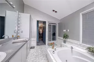 4993 Dolores Dr, Pittsburgh, PA 15227 - Photo 35