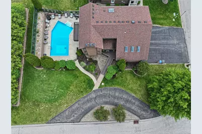 4993 Dolores Dr, Pittsburgh, PA 15227 - Photo 5