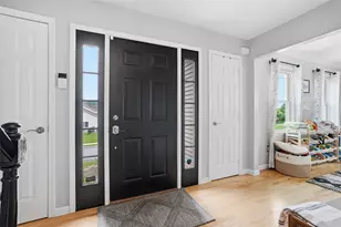 333 Warrick Dr, Seven Fields Boro, PA 16046 - Photo 3