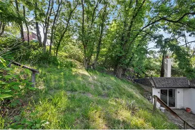 2219 Manor Ave, Pittsburgh, PA 15218 - Photo 25