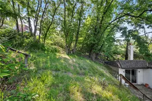 2219 Manor Ave, Pittsburgh, PA 15218 - Photo 25