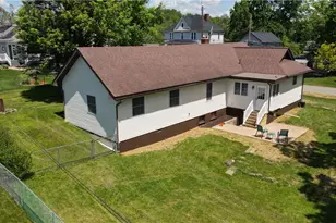 113 3rd St, Chartiers, PA 15342 - Photo 3