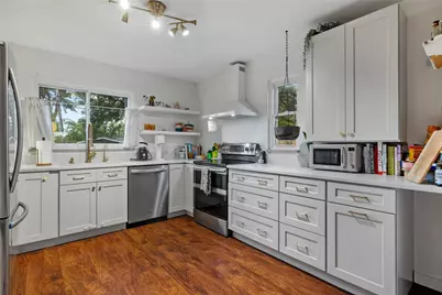 1018 Forsythe Rd, Carnegie, PA 15106 - Photo 9