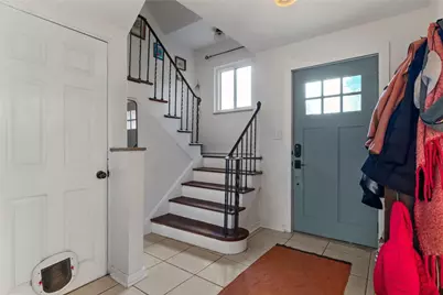 1018 Forsythe Rd, Carnegie, PA 15106 - Photo 7