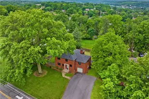 1018 Forsythe Rd, Carnegie, PA 15106 - Photo 3
